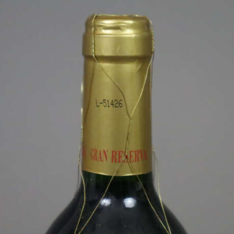 Weinkonvolut - 2 Flaschen, 1 x 1971 Bodegas Rubert… - фото 6