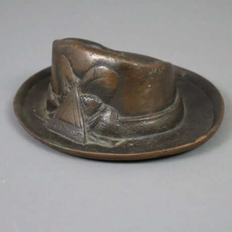 Tischobjekt in Hutform /Briefbeschwerer - 20. Jh.,… - фото 2
