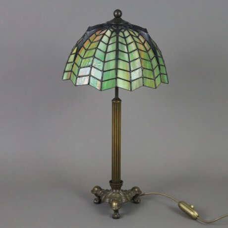 Spider-Tischlampe im Tiffany-Stil - geschweifter B… - фото 1