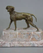 Sculptures. Tierskulptur "Jagdhund" - Bronze, braun patiniert,…
