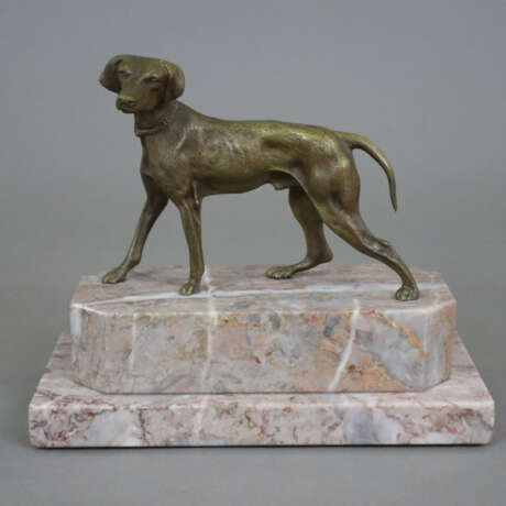 Tierskulptur "Jagdhund" - Bronze, braun patiniert,… - фото 1