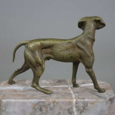 Tierskulptur "Jagdhund" - Bronze, braun patiniert,… - фото 5