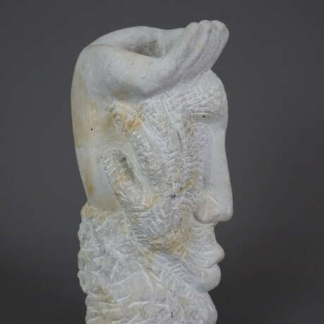 Surreale Kopfskulptur I.- Sandstein, schwer lesbar… - фото 4