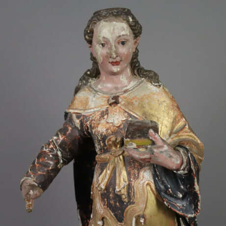Ganzfigur einer Heiligen -ausgehendes 18.Jh.- voll… - фото 6