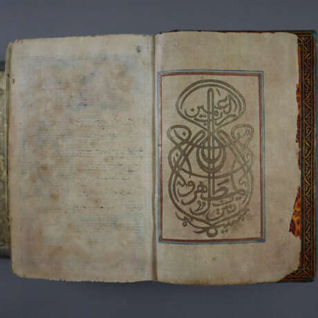 Koran mit schönen Illuminationen sowie aufwändig d… - photo 8