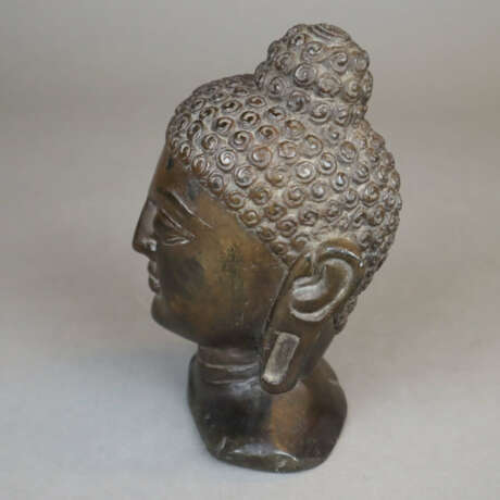 Kleiner Buddhakopf - Steinskulptur, Indien, feine … - Foto 3