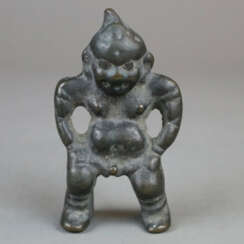 Schutzgottheit (?) - Bronze, männliche Figur in St…