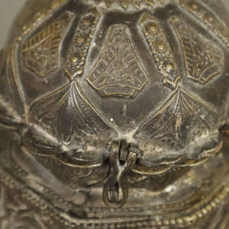 Bronzegefäß - wohl großes Tintenfass, Indien, unte… - Foto 5