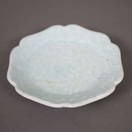 Qingbai-Schale - flache Schale auf Standring mit b… - photo 2