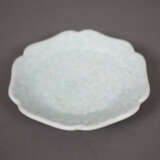 Qingbai-Schale - flache Schale auf Standring mit b… - photo 2