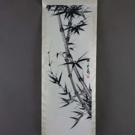 Zwei chinesische Rollbilder -20.Jh.- Bambus / Pfer… - photo 5