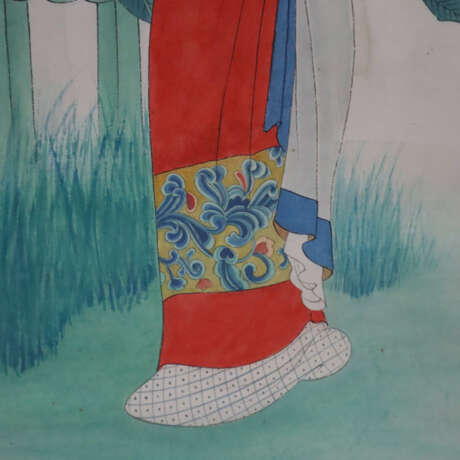 Chinesisches Rollbild -20.Jh.- Dame mit Fächer an … - photo 4