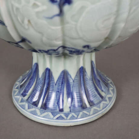 Blau-weiße Deckelschale - China, kelchartige Wandu… - Foto 6