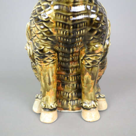 Ein Paar große Qilin-Figuren - China, ausgehende Q… - photo 11