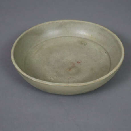 Schale mit Schmetterlingsdekor - Steinzeug teils m… - photo 1