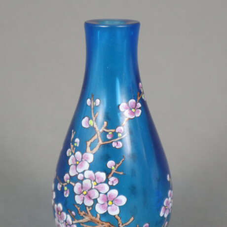 Kleine Yuhuchun-Vase aus Peking-Glas mit Emailmale… - photo 2