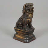 Fo-Hund - China, Holz, geschnitzt, braun gefasst, … - photo 2