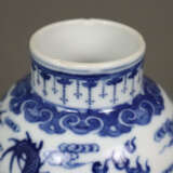 Deckelvase- China, Porzellan mit Blau-Weiß-Dekor, … - Foto 3