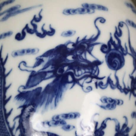 Deckelvase- China, Porzellan mit Blau-Weiß-Dekor, … - Foto 6