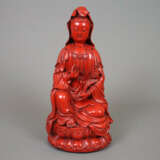 Rotlackfigur "Guanyin" - China, um 1920, auf einem… - photo 1