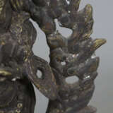 Figur des Mahakala in Aureole - zweiteilige Bronze… - фото 4