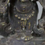 Figur des Mahakala in Aureole - zweiteilige Bronze… - фото 5