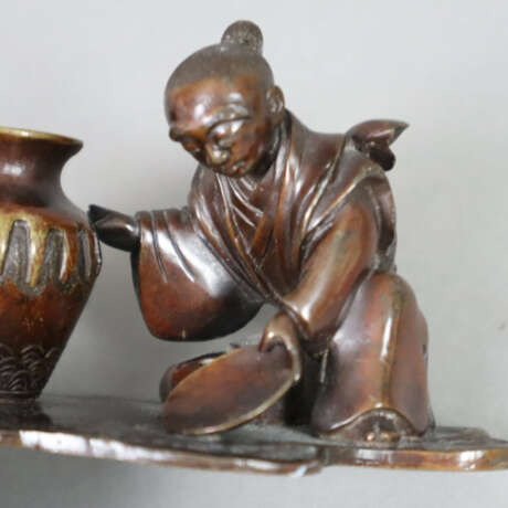 Miniatur-Figurengruppe - Japan, Bronzelegierung, d… - фото 2