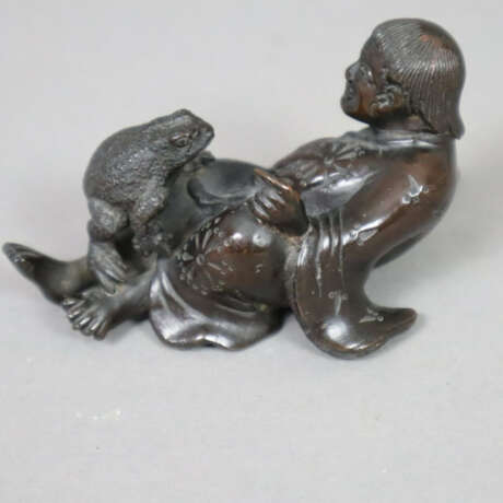 Miniatur-Figurengruppe - Japan, Bronze, dunkelbrau… - Foto 4