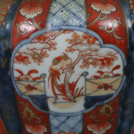 Imari Deckelvase - Japan, hochbauchige Balustervas… - фото 8
