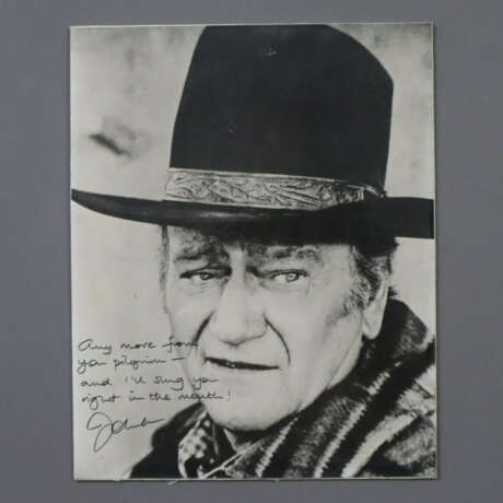 John Wayne - eigenhändig signiertes Foto von John … - photo 4