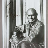 Zwei Autogramme Liz Taylor / Yul Brynner - Zwei s/… - photo 3
