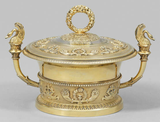 Luxuriöse Empire-Deckelschale Silber, voll vergold… - фото 1