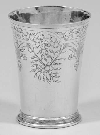 Kölner Barock-Becher Silber. Auf mehrfach profilie… - photo 1