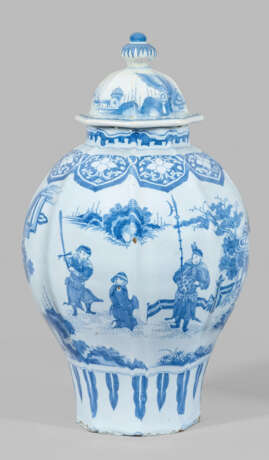 Frankfurter Deckelvase mit Chinoiserien Fayence, h… - photo 1