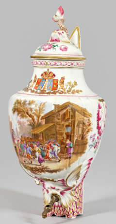 Eckwandbrunnen mit Teniers-Szene und Wappen Steing… - photo 1