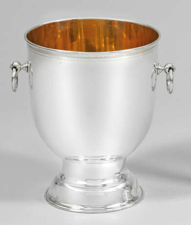 Eleganter Champagnerkühler Sterlingsilber. Über ge… - photo 1