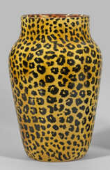 Moderne, dekorative Bodenvase mit Leopardendekor I…