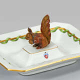 Höchster-Zierschale mit Eichhörnchenfigur von J… - фото 1