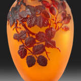 Seltene "Soufflé"-Vase mit "Églantier"-Dekor von E… - фото 1