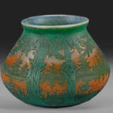 Kleine Vase mit "Sapins des Vosges"-Dekor von Daum… - фото 1