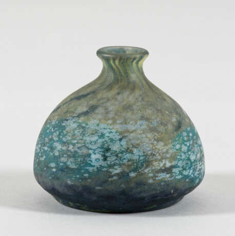 Jugendstil-Vase von Daum Frères Beutelform, halbku… - фото 1