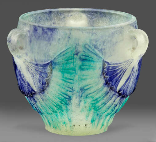 Seltene Art Déco-Vase mit "Lotus"-Dekor von Argy-R… - photo 1