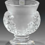 Lalique-Vase "Saint-Cloud" Farbloses Kristallglas,… - photo 1