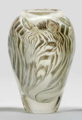 "Gato"-Vase von Toan Klein Farbloses Glas mit inte…