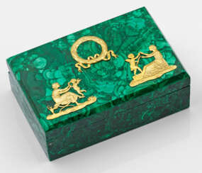 Malachit-Schatulle im Stil von Karl Fabergé. Recht…