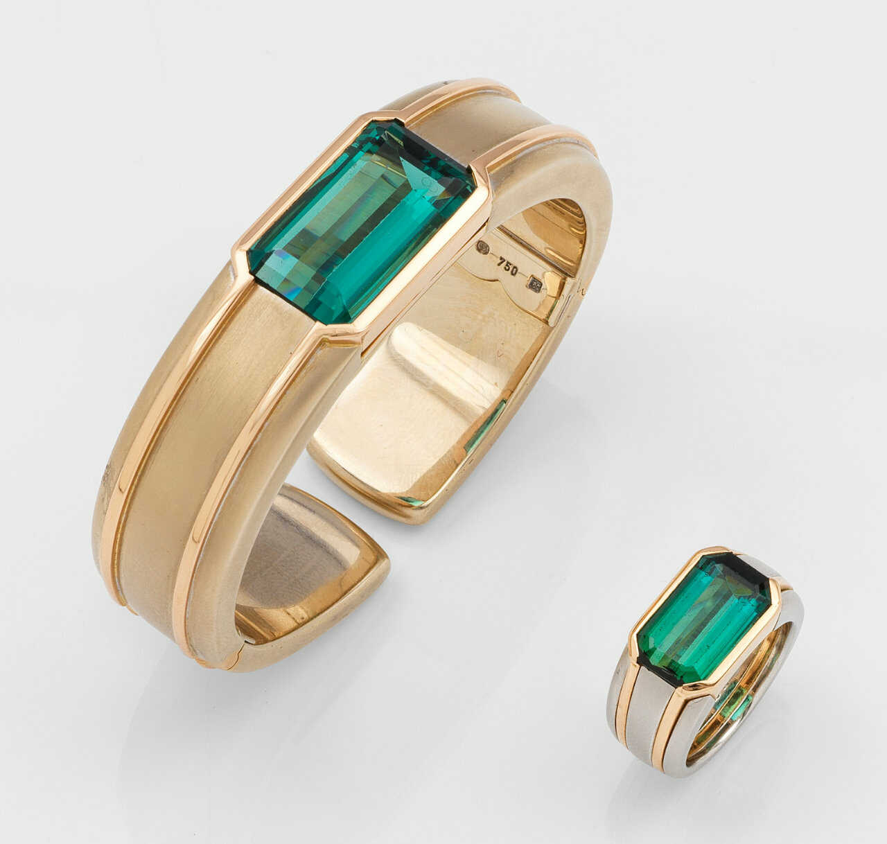 Turmalin-Armreif und Ring von Gebrüder HEMMERLE, M…
