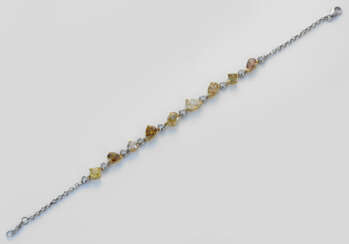 Charmantes Fancy Diamant-Armband Weißgold, gest. 7…