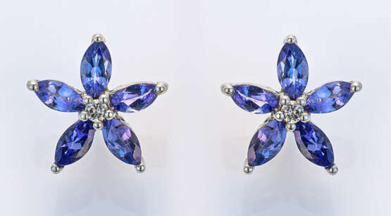 Paar feine Tansanit-Ohrringe im Stil von Tiffany W… - фото 1