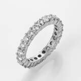 Hochfeiner Memory-Diamantring Platin. Umlaufend be… - фото 1
