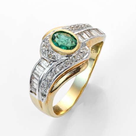 Dekorativer Smaragd-Diamantring Gelbgold, gest. 14… - photo 1